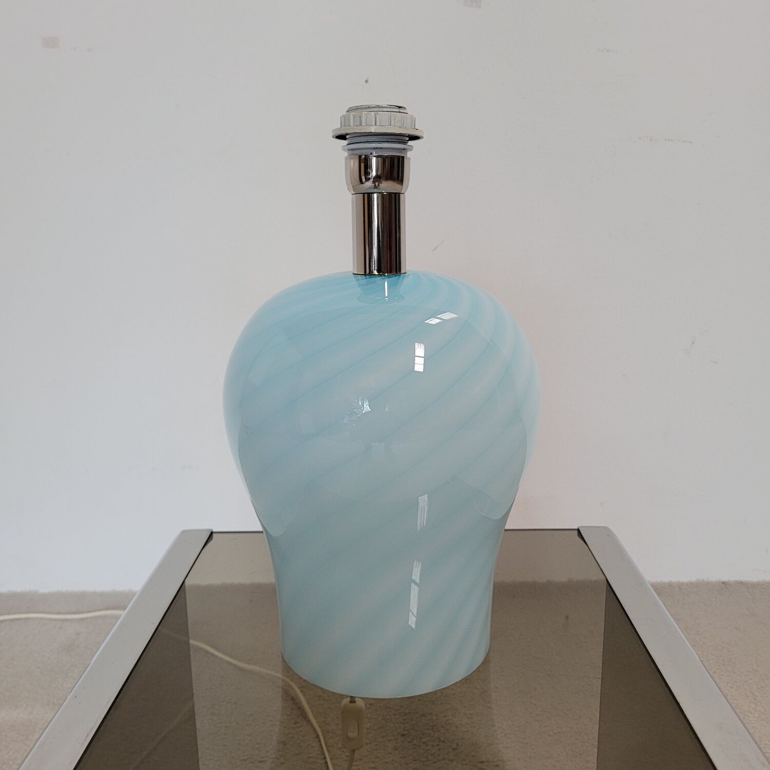 Davinvi Italian table lamp base in blue glass from the 70s