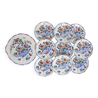 Gien tableware service with Rooster decoration.