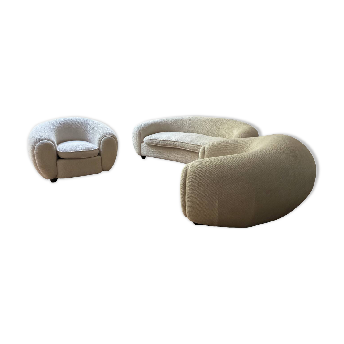 Curved sofa set "Polar Bear" called "Banana" in white boucle.