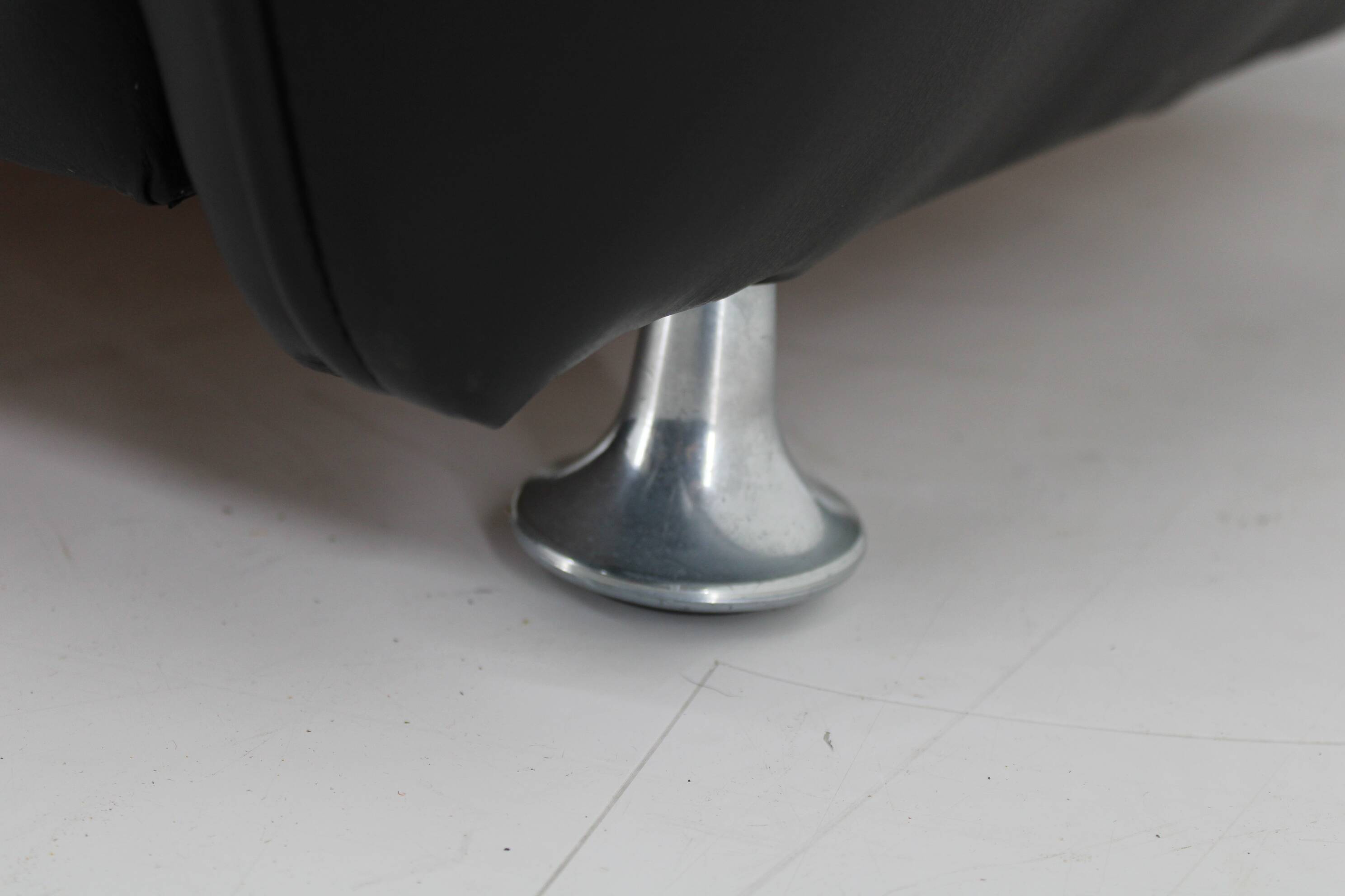 1970s Armchair in Black Leather, Italy