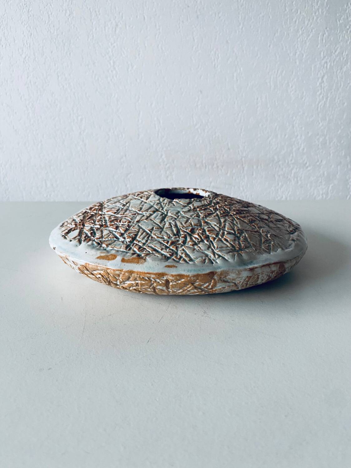 Large flat lentil vase