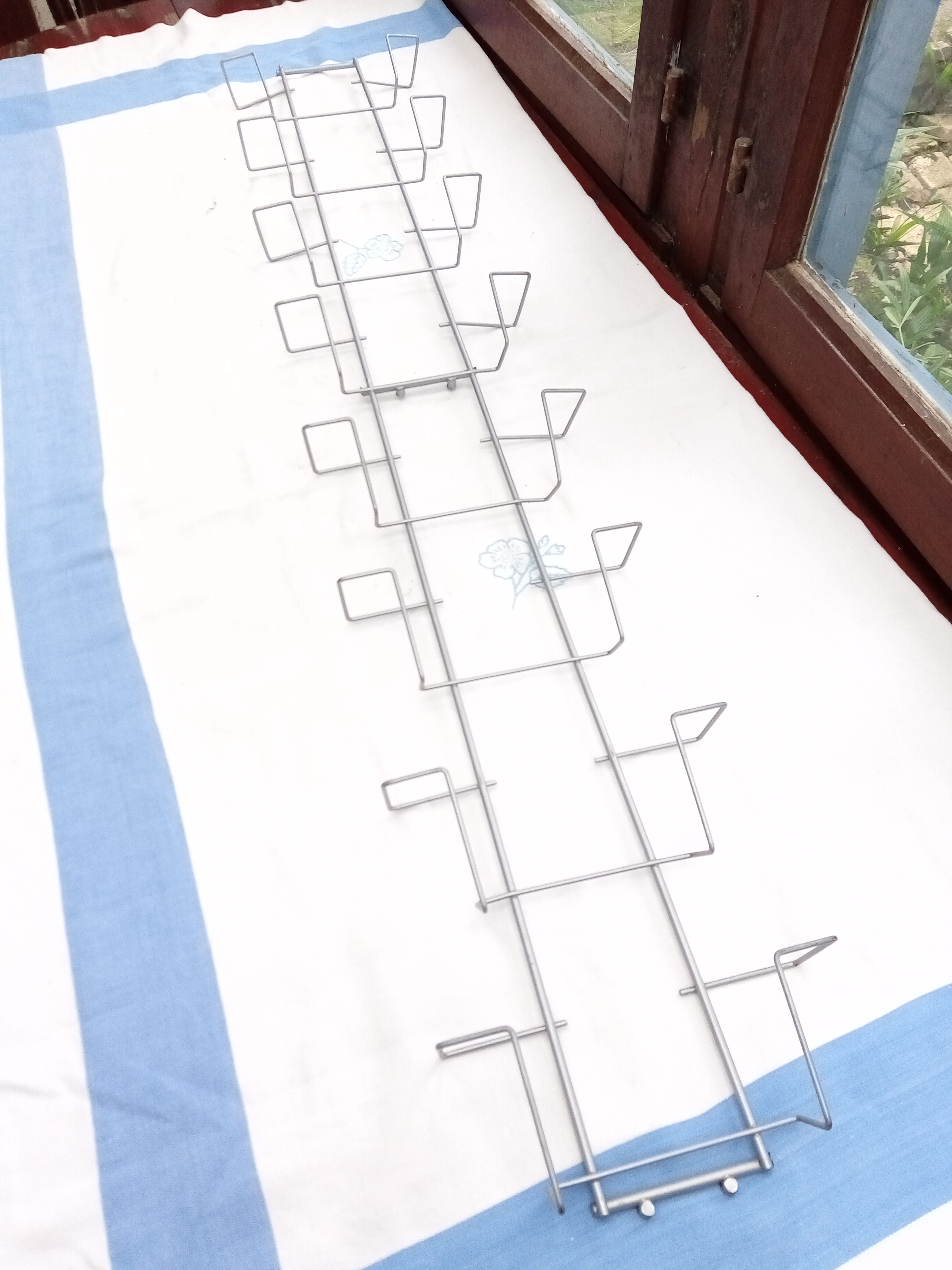 Book/ magazine display