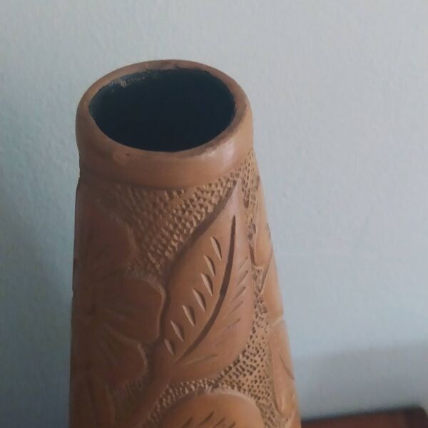 paire de vases en terre cuite gravée 1969