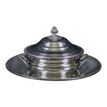 Silver-plated vegetable dish with matching tray – stamped