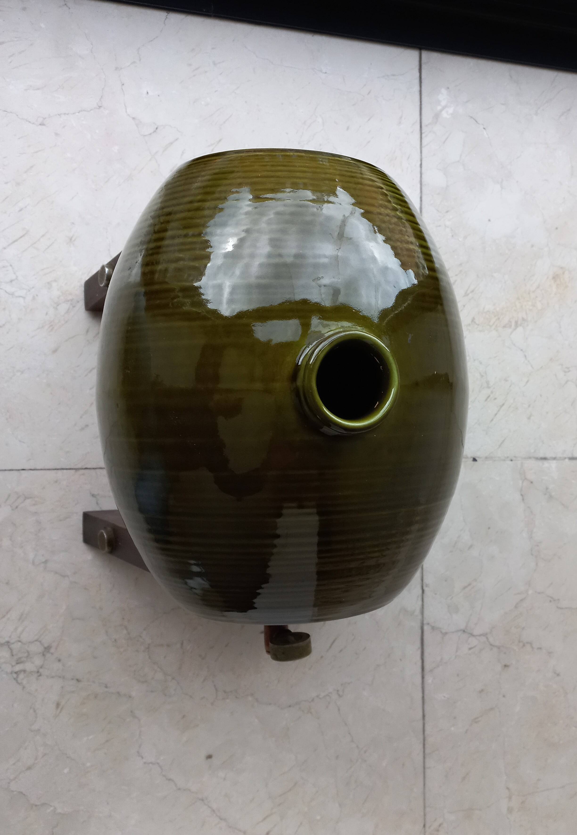 Ceramic spirit barrel