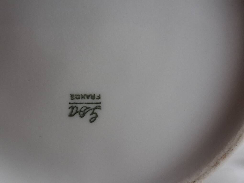 Old coffee pot / teapot in Limoges porcelain