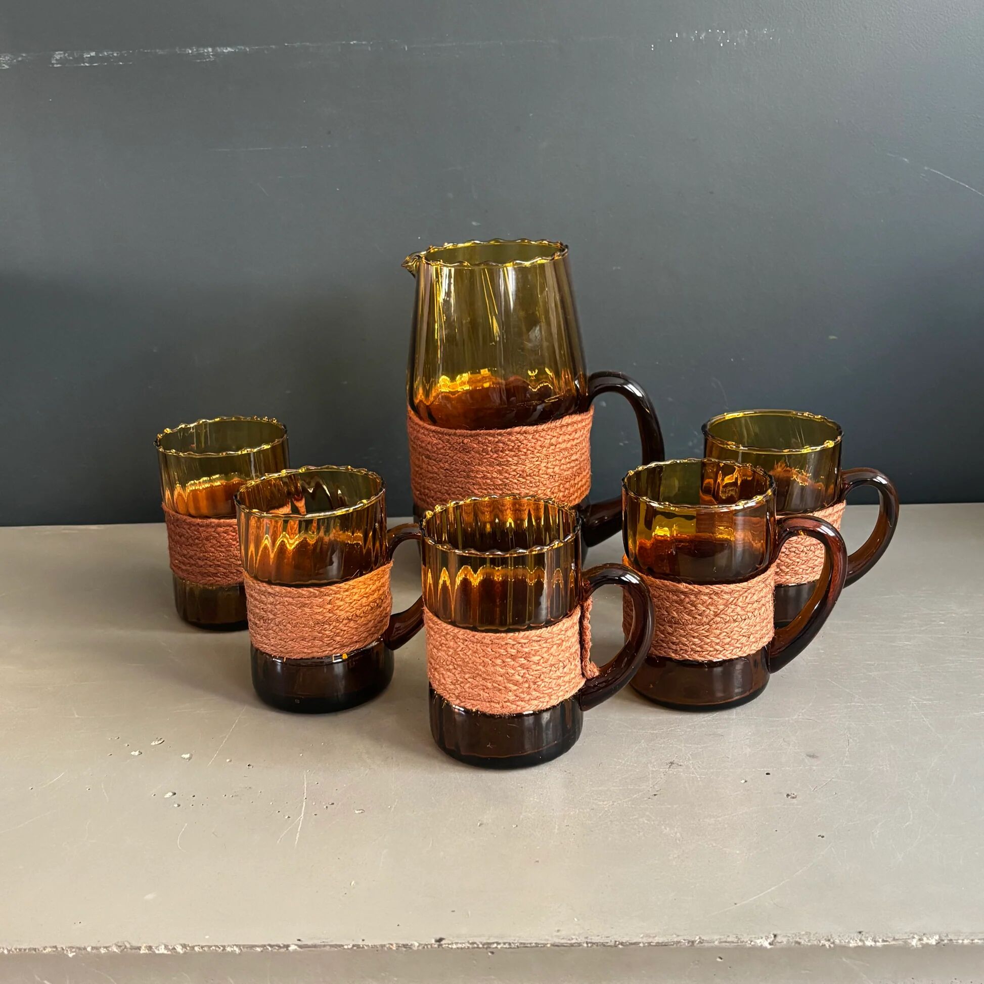 Amber textured glass water service, 1 jug + 5 glasses - Ref 1399