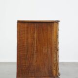 Commode en noyer courbé avec orgue baroque, XVIIIe siècle