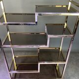 Etagère italienne en métal doré et verre fumé