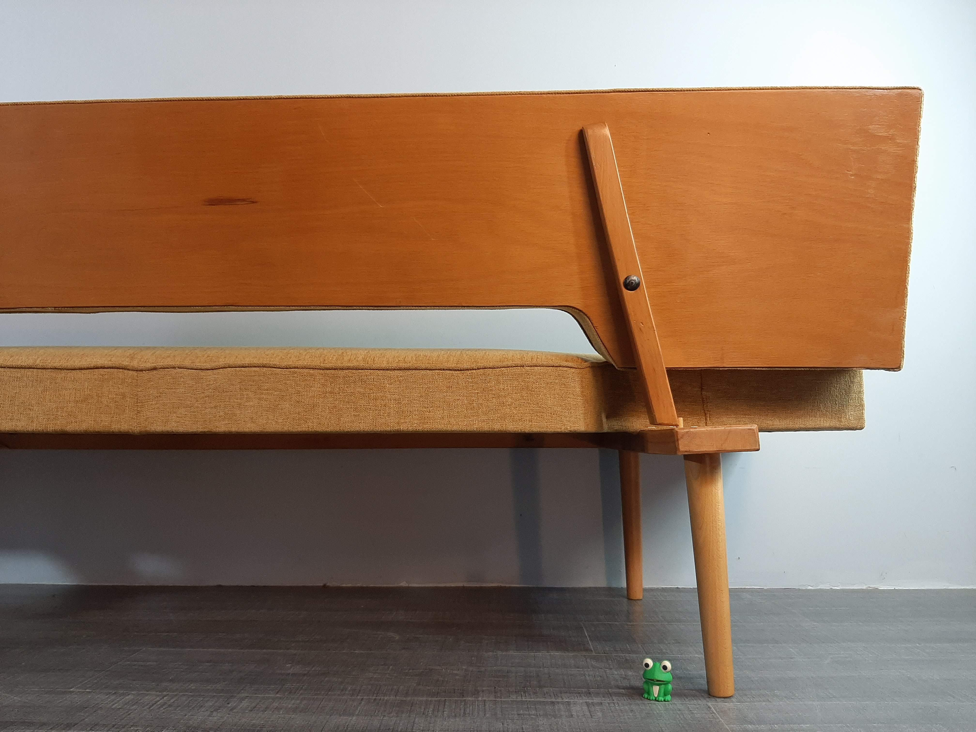 Daybed sofa by Miroslav Navratil, Czech Mid-Century 1960s