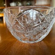 Pinwheel cut crystal bowl - bowl - empty pocket