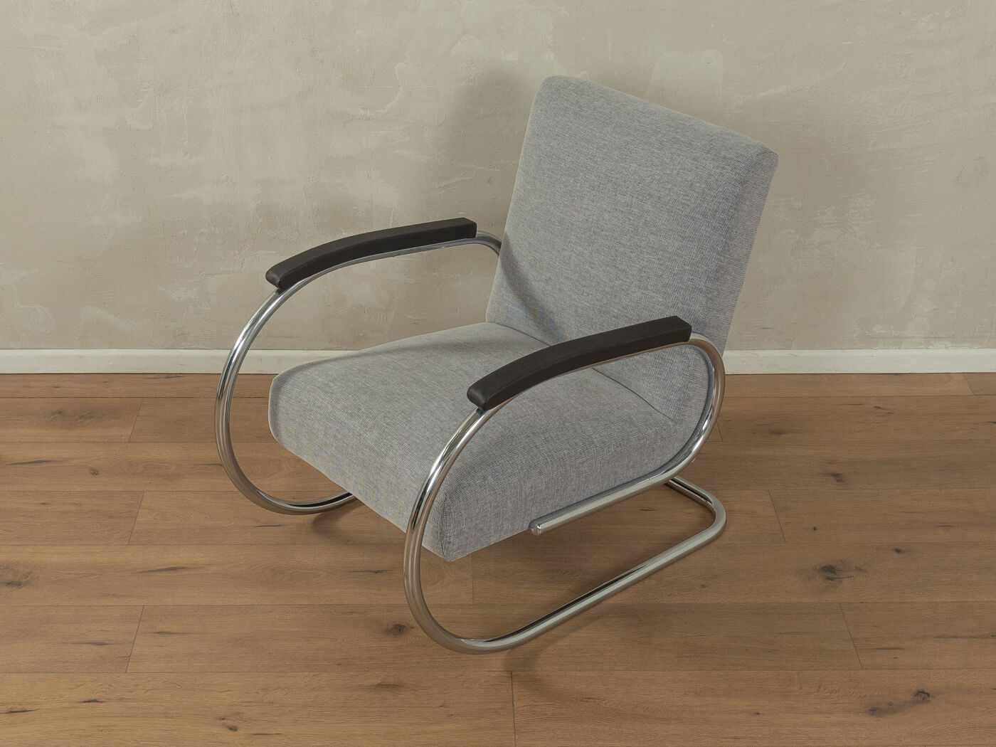 1930s Bauhaus armchair