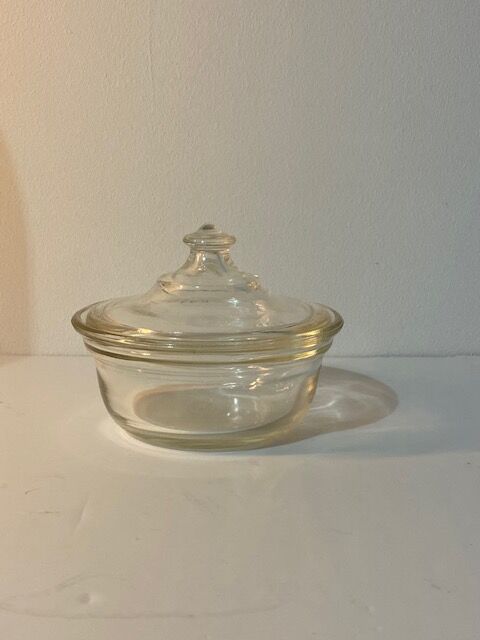 Pyrex vintage candy pot