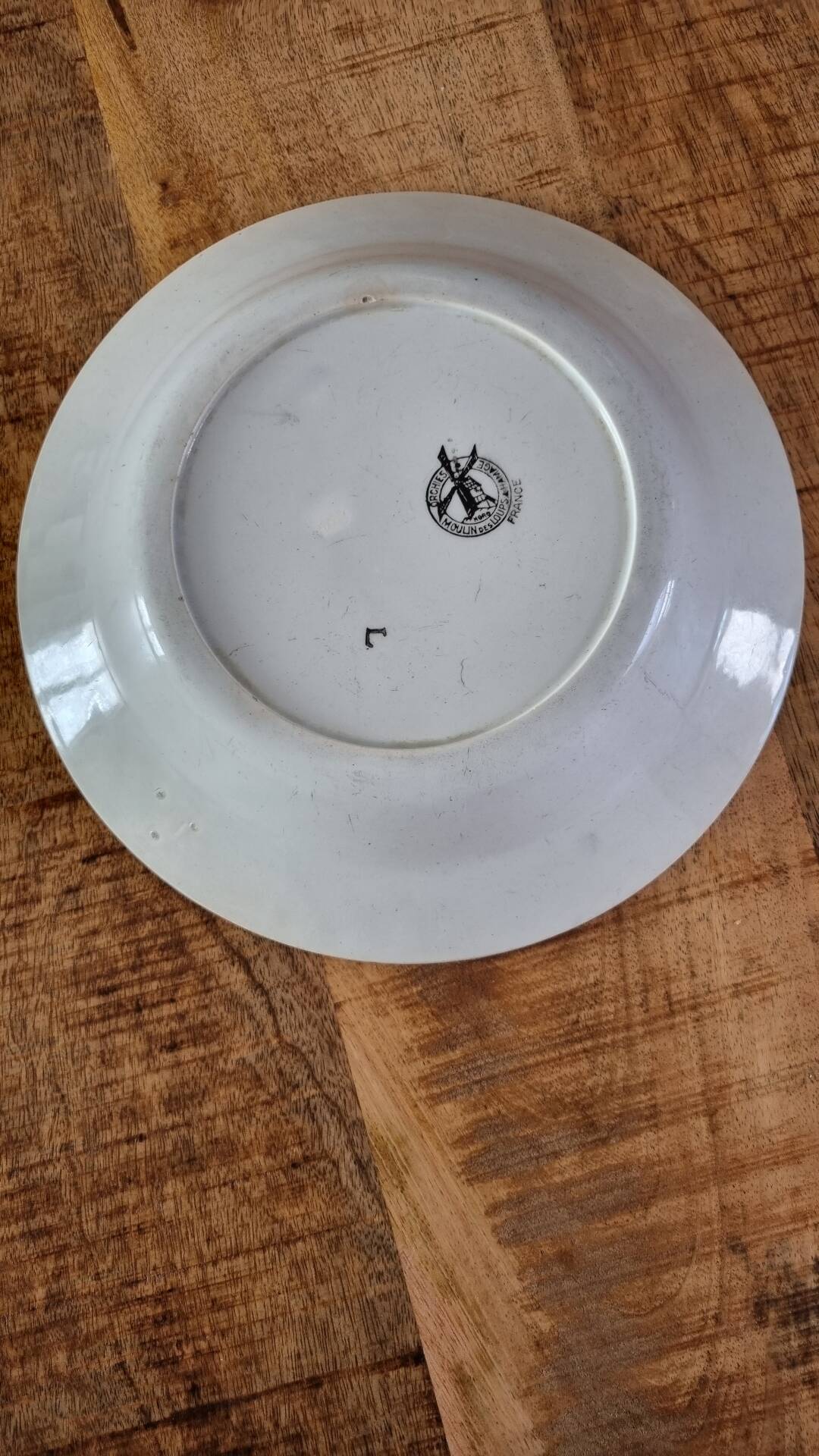 Ceramic plate Moulin des Loups