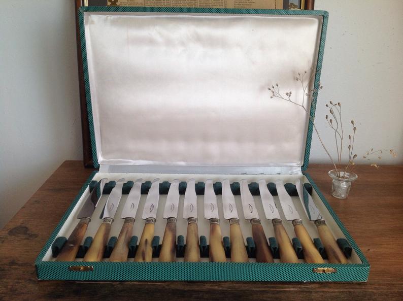 Box 12 knives Orfèvrerie Perrin