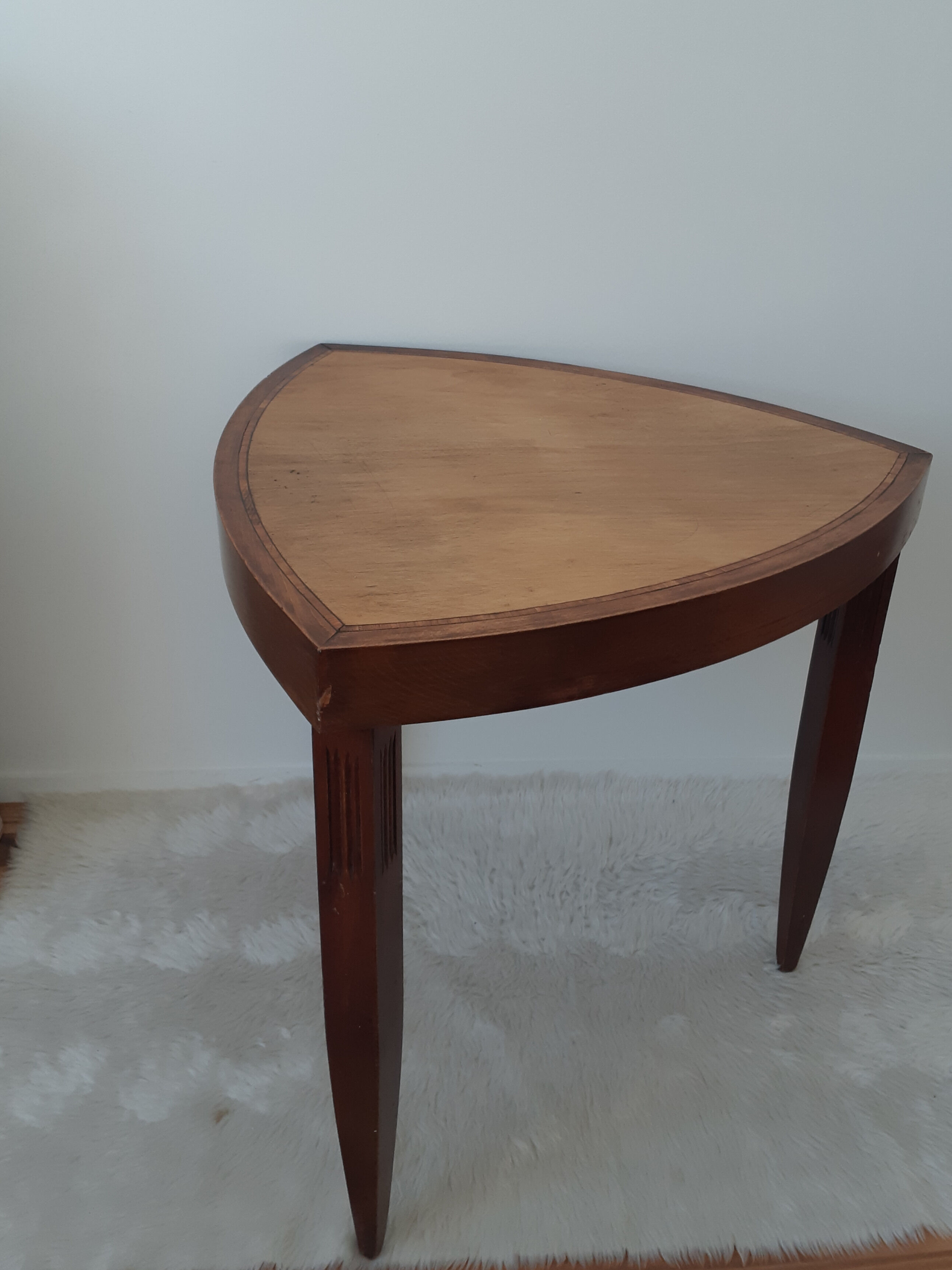 Stella triangular table, vintage, art deco