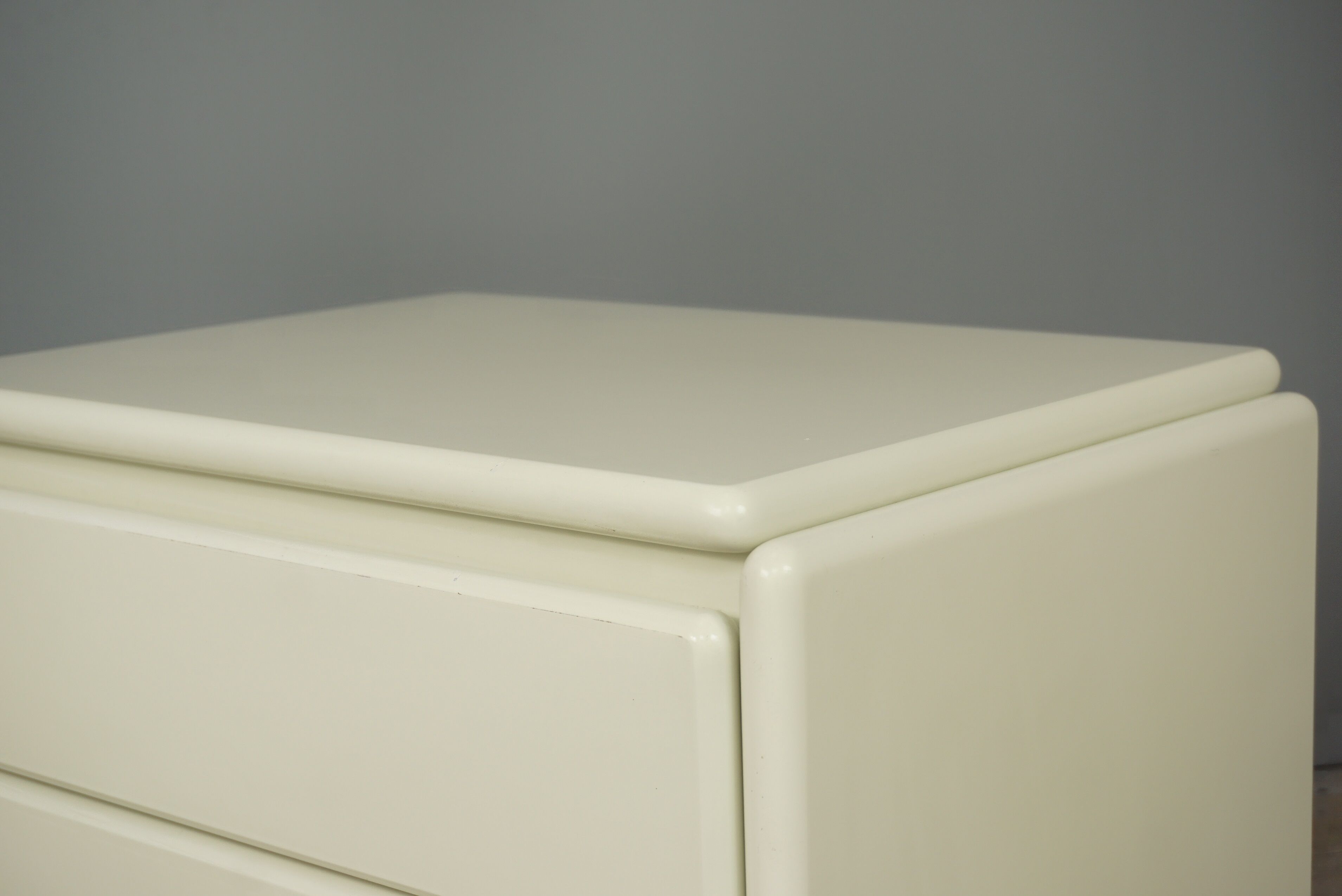 Pair of nightstands 80s