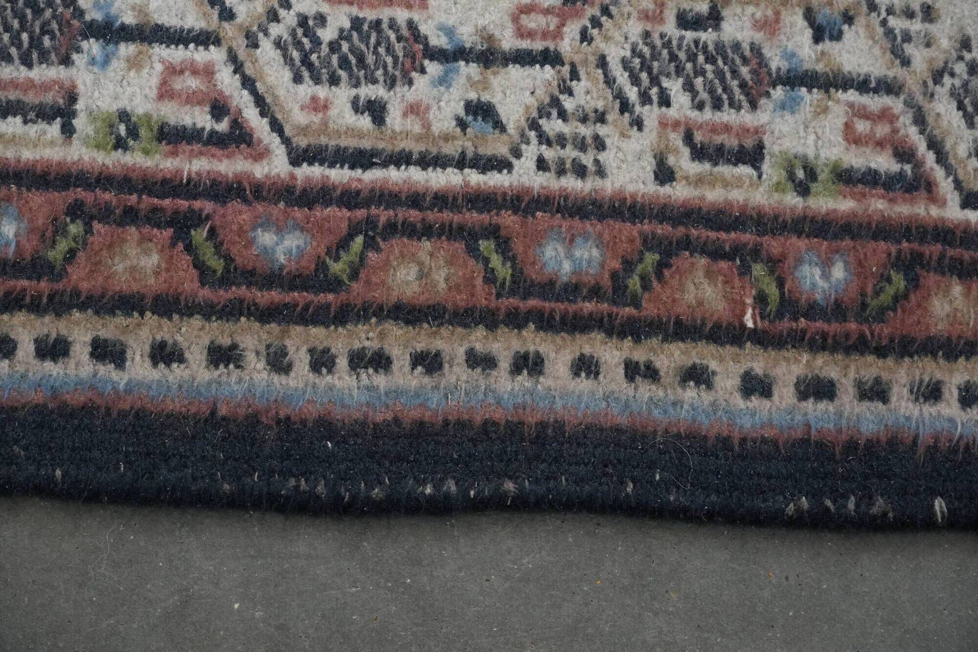 Beautiful vintage oriental rug with mainly blue colours 195x147cm