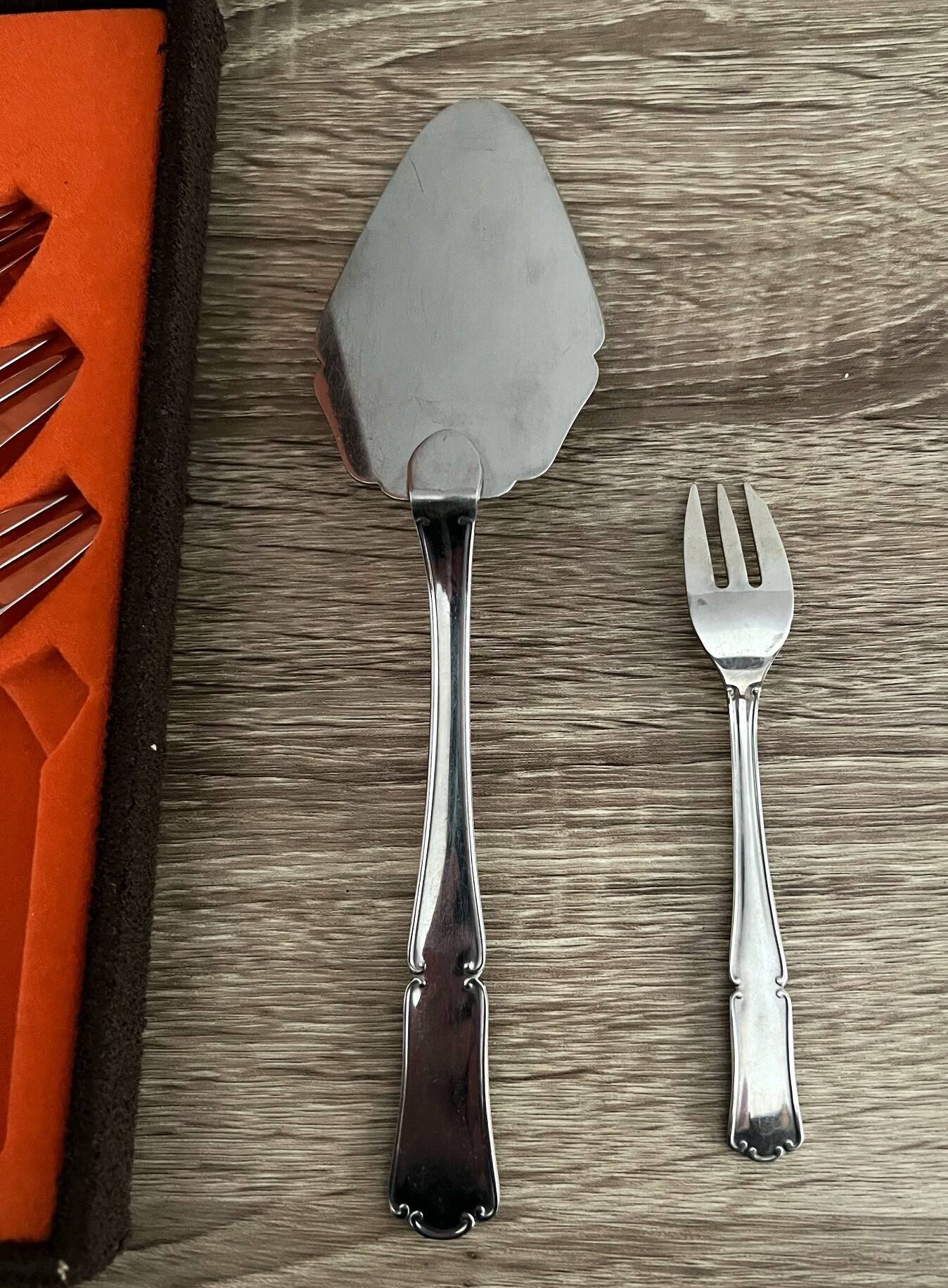 Jean Couzon 13-piece stainless steel dessert cutlery box/case