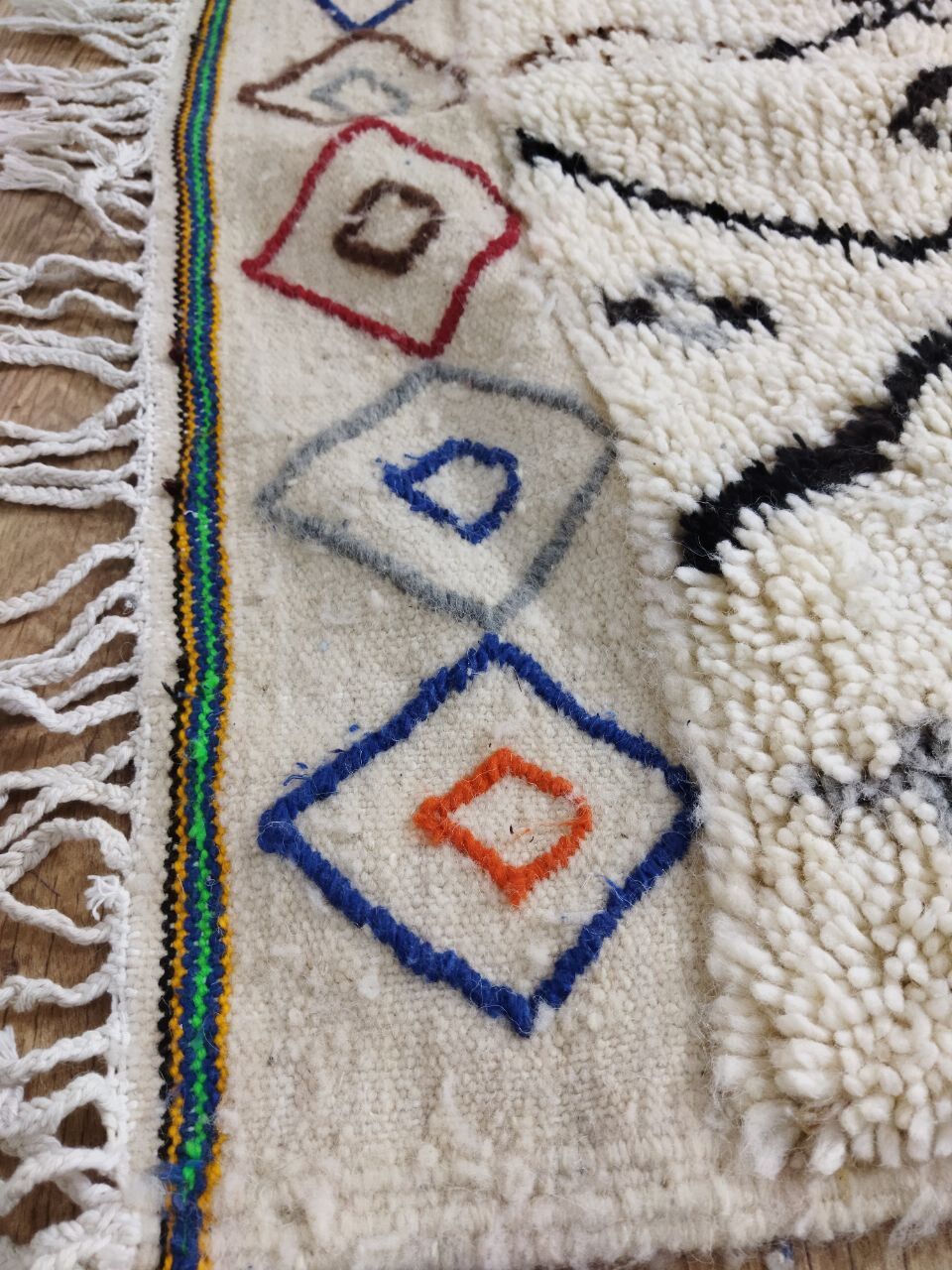 Moroccan berber carpet 141x108cm