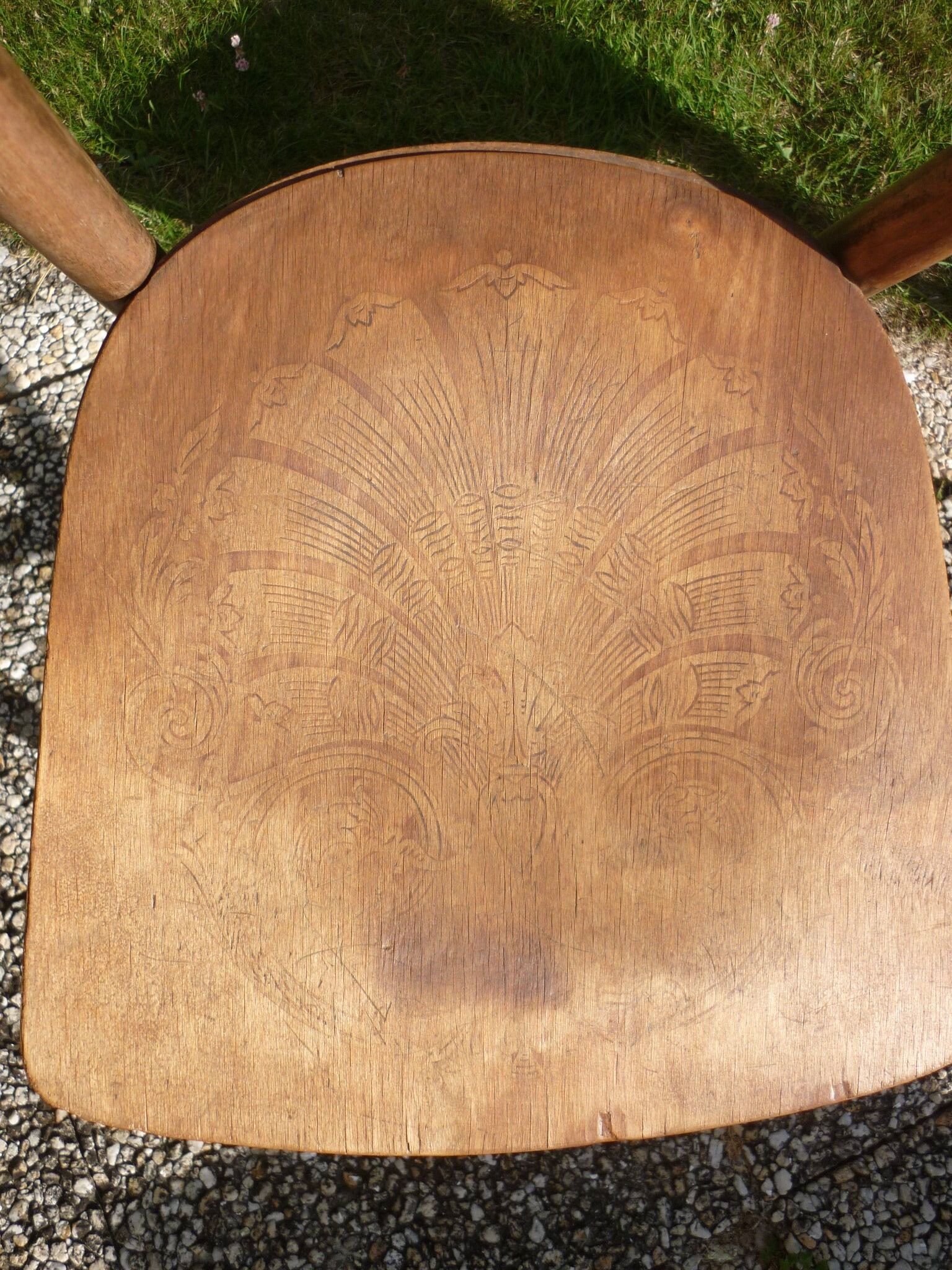 Set of 2 old and screen-printed bistro chairs