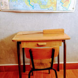 Office mullca and chair