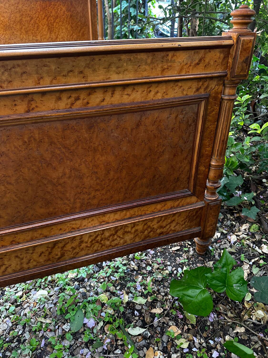 Louis Philippe wood briar bed, Restoration, 19th century