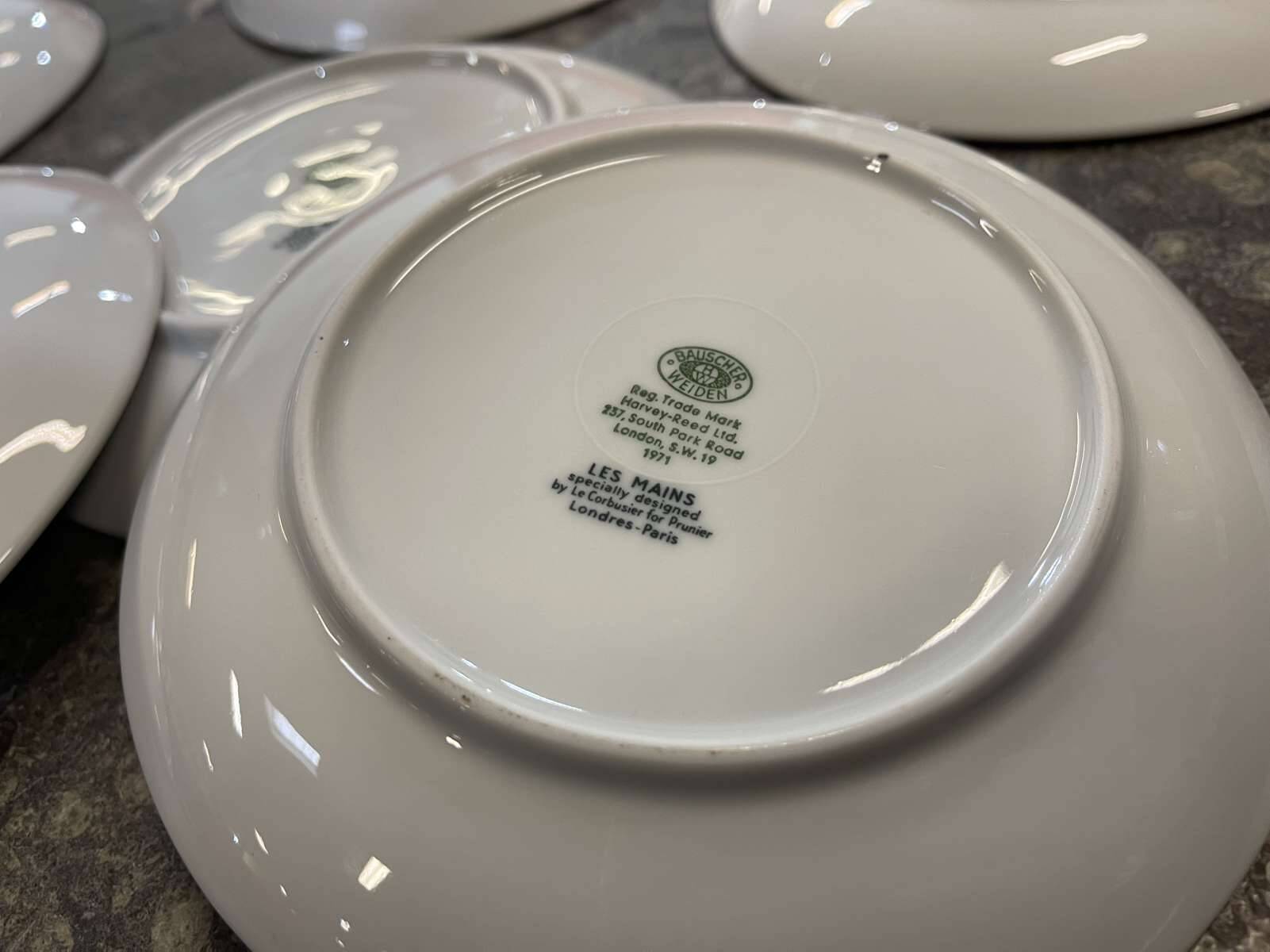 18-piece dinner service by Le Corbusier designed for Prunier restaurants