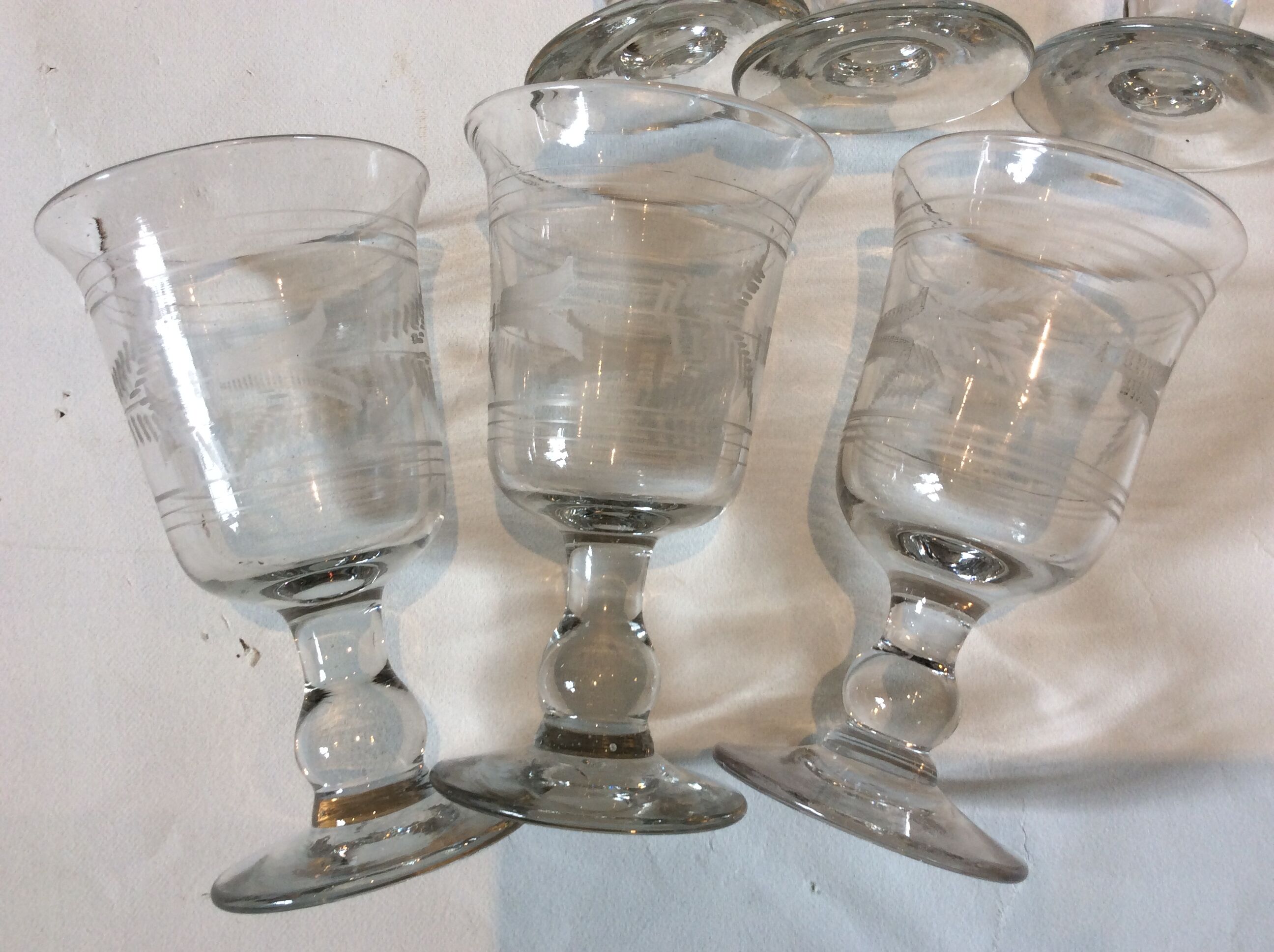 Set de 6 verres gravés soufflés
