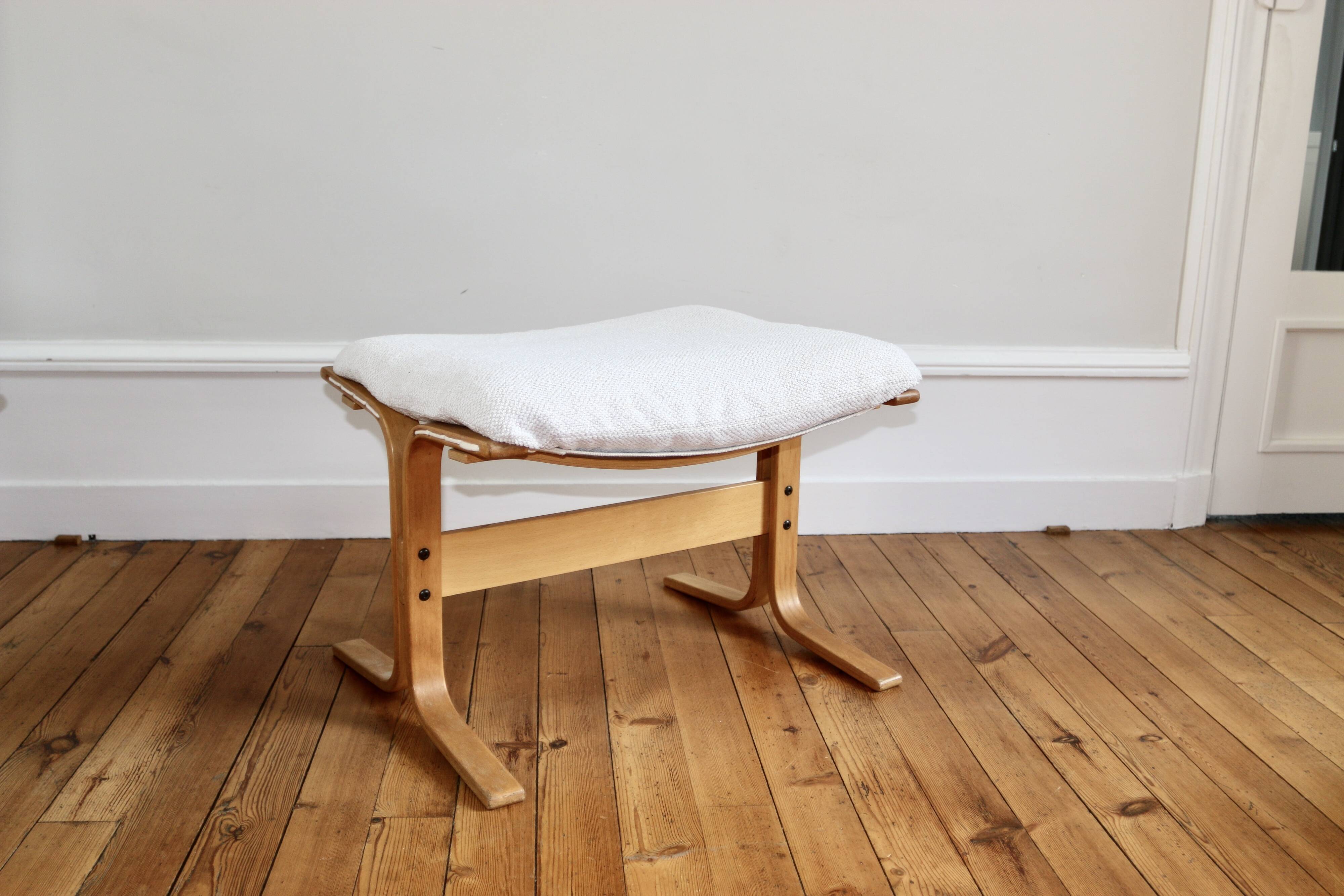 Vintage Scandinavian lounge chair and ottoman Relling model Siesta 1960