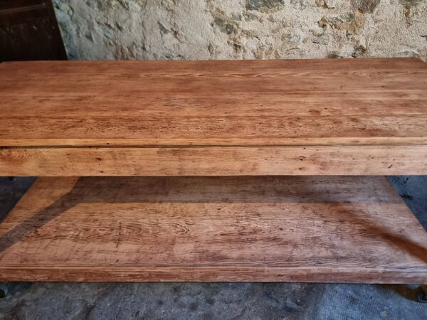 Table de travail française ancienne en pin pitch – grande table d'atelier / drapier, début du 20ème siècle