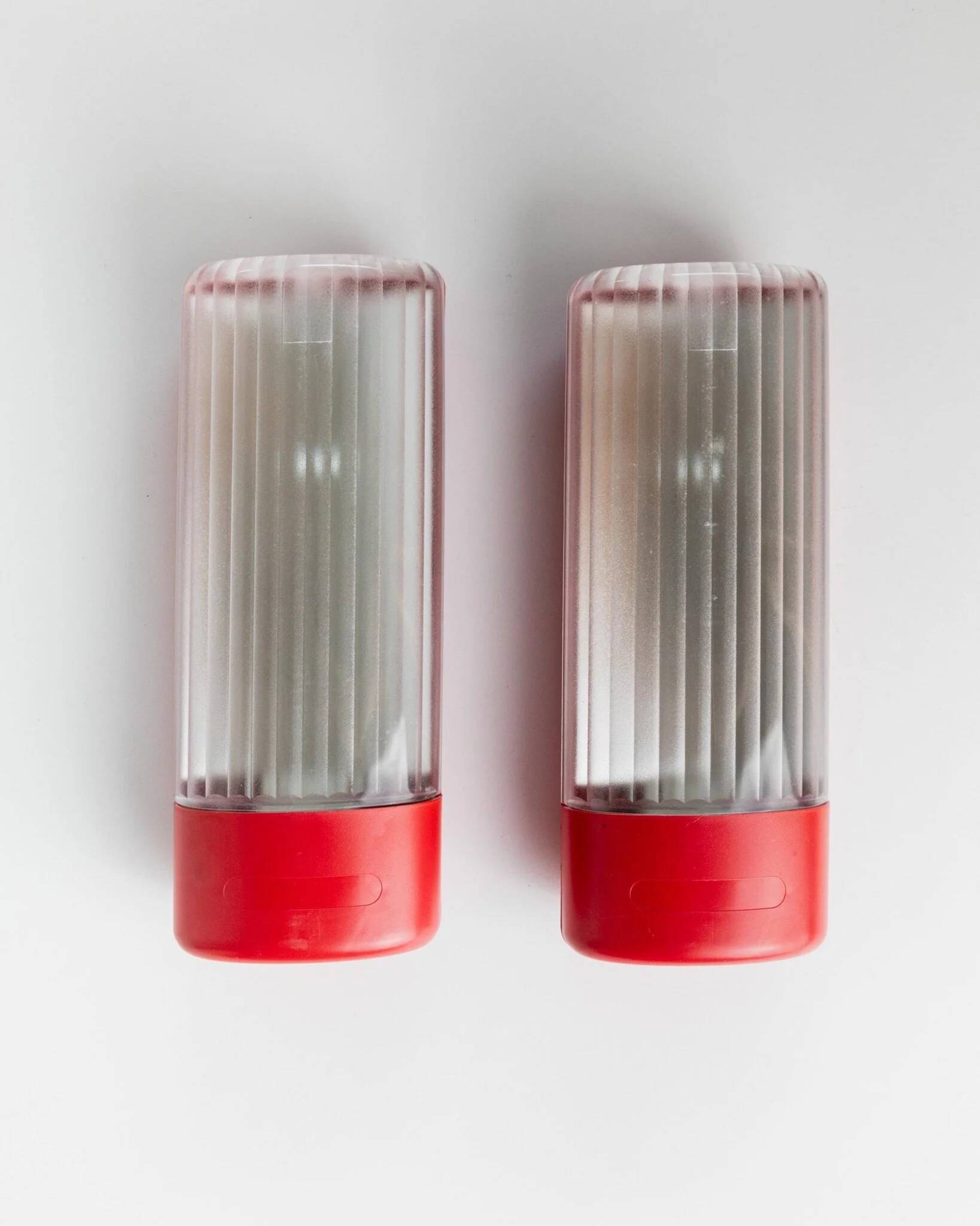 Set of 2 Vintage Wall Lamps Cometa 430 by Disano Italy, 1980s, Red Plastic with Translucent Diffuser Original Packaging