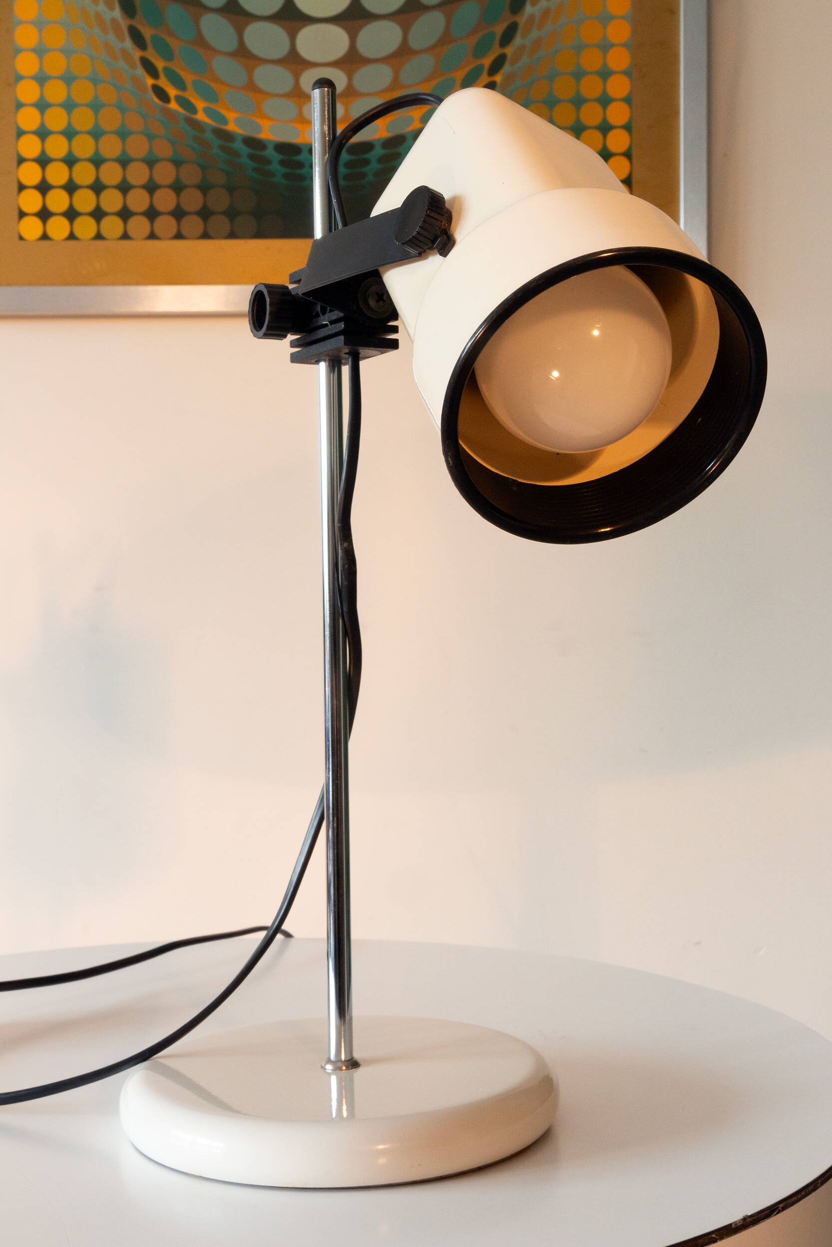 Desk lamp from the 70s and 80s, chrome and white lacquered metal
