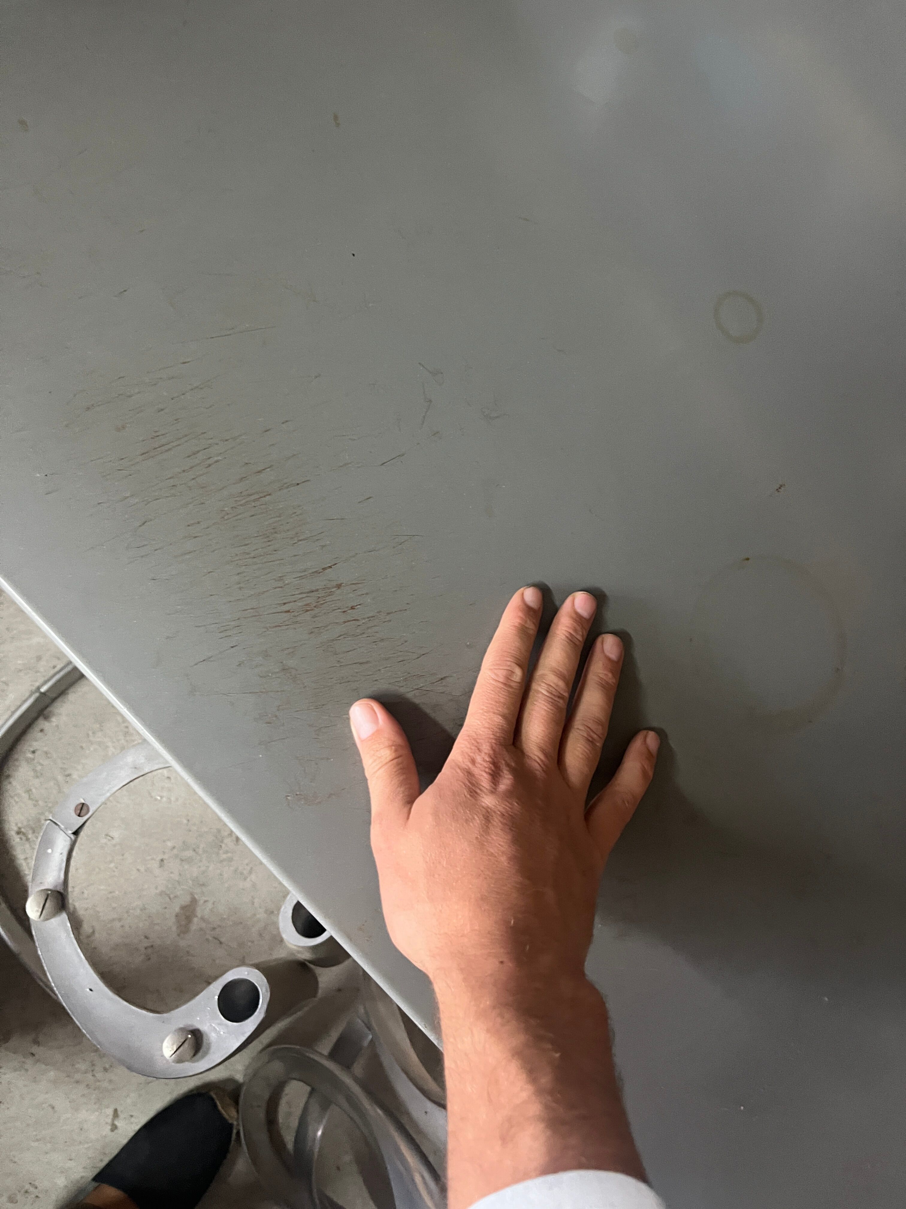 Grand 'Less' grey powder-coated aluminium dining table by Jean Nouvel for Tecno, minimalist 1990s