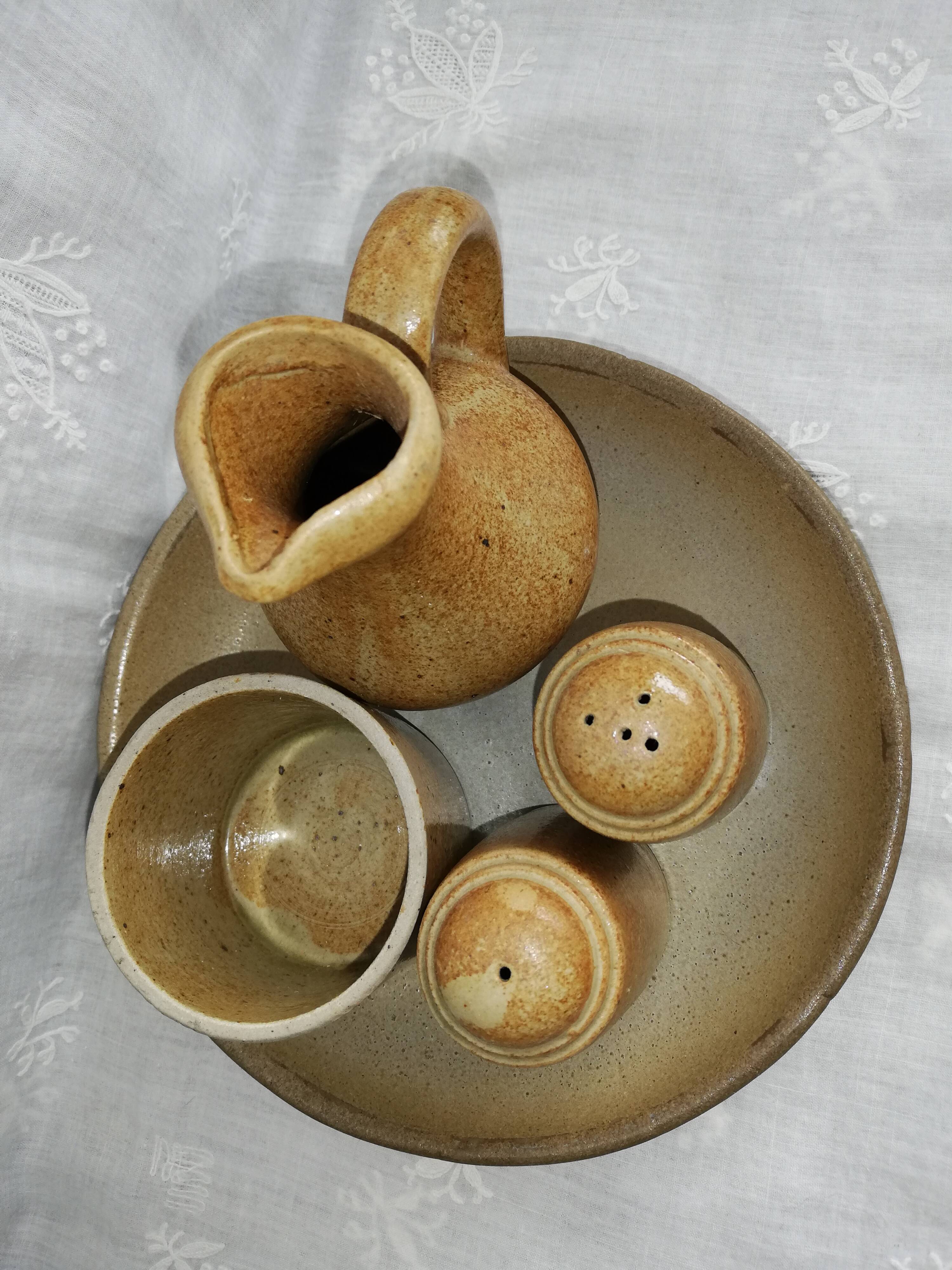 Sandstone condiment set