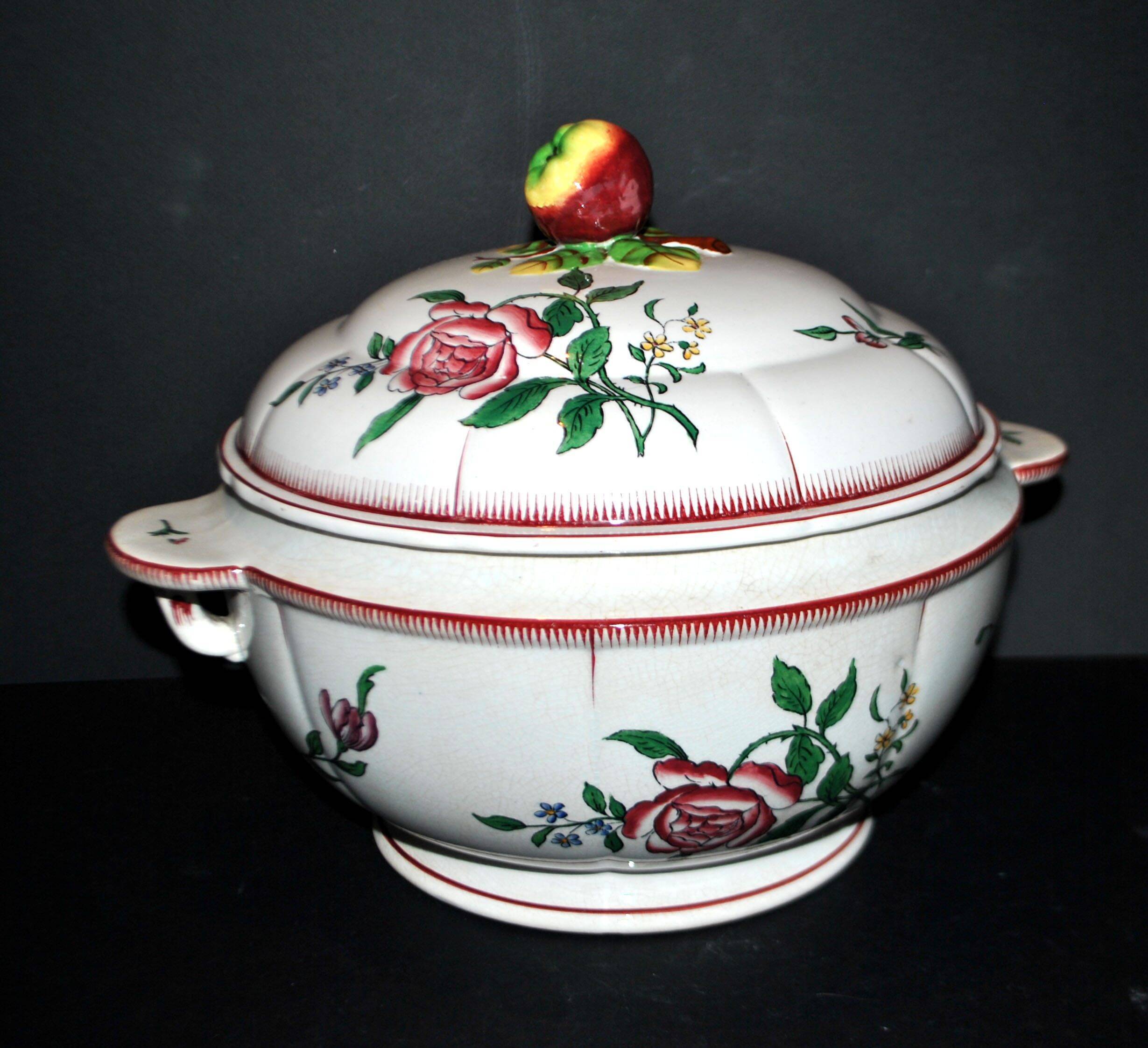 Antique hand-painted earthenware tureen from Vieux Strasbourg Sarreguemines