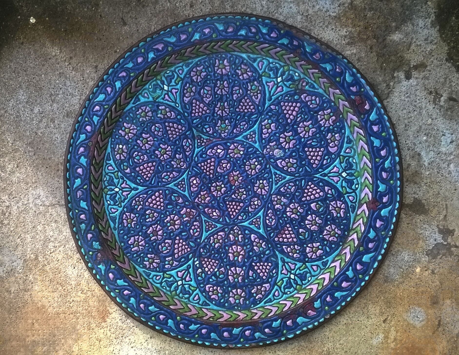 Small tray with decorative enamels
