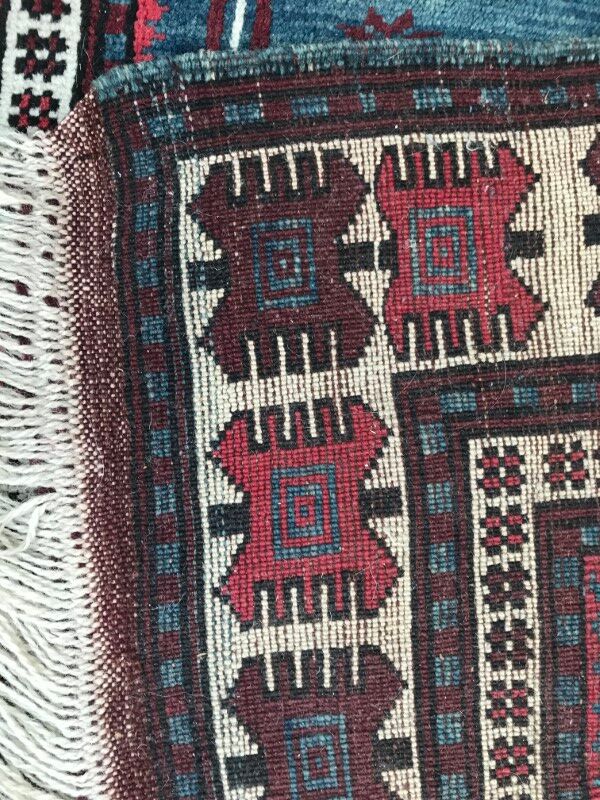 Carpet vintage Turkish Anatolia Yagcibedir done hand 104 X 182 CM