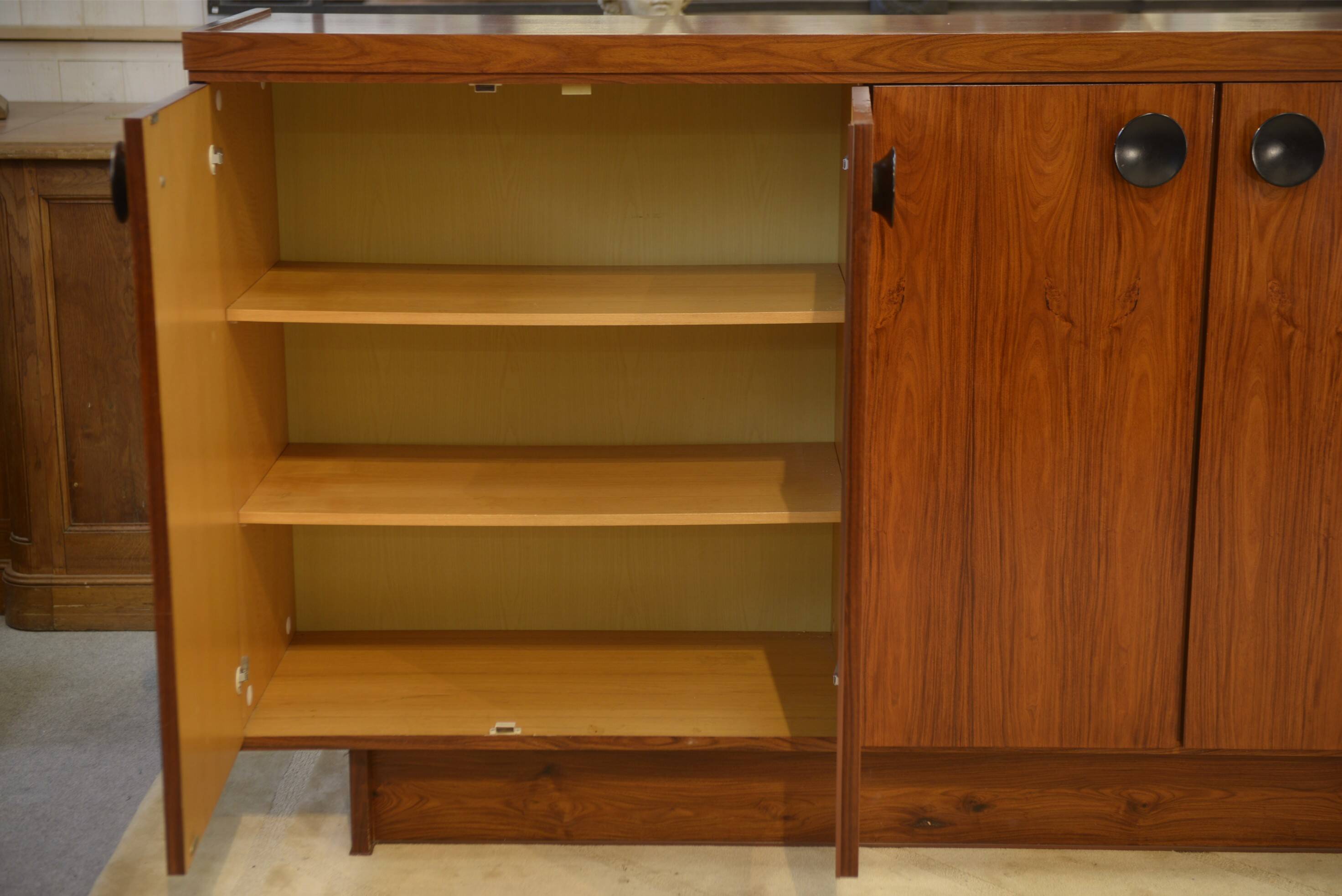 Buffet brutaliste De Coene 1970’s