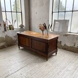 Drapery oak counter 1900