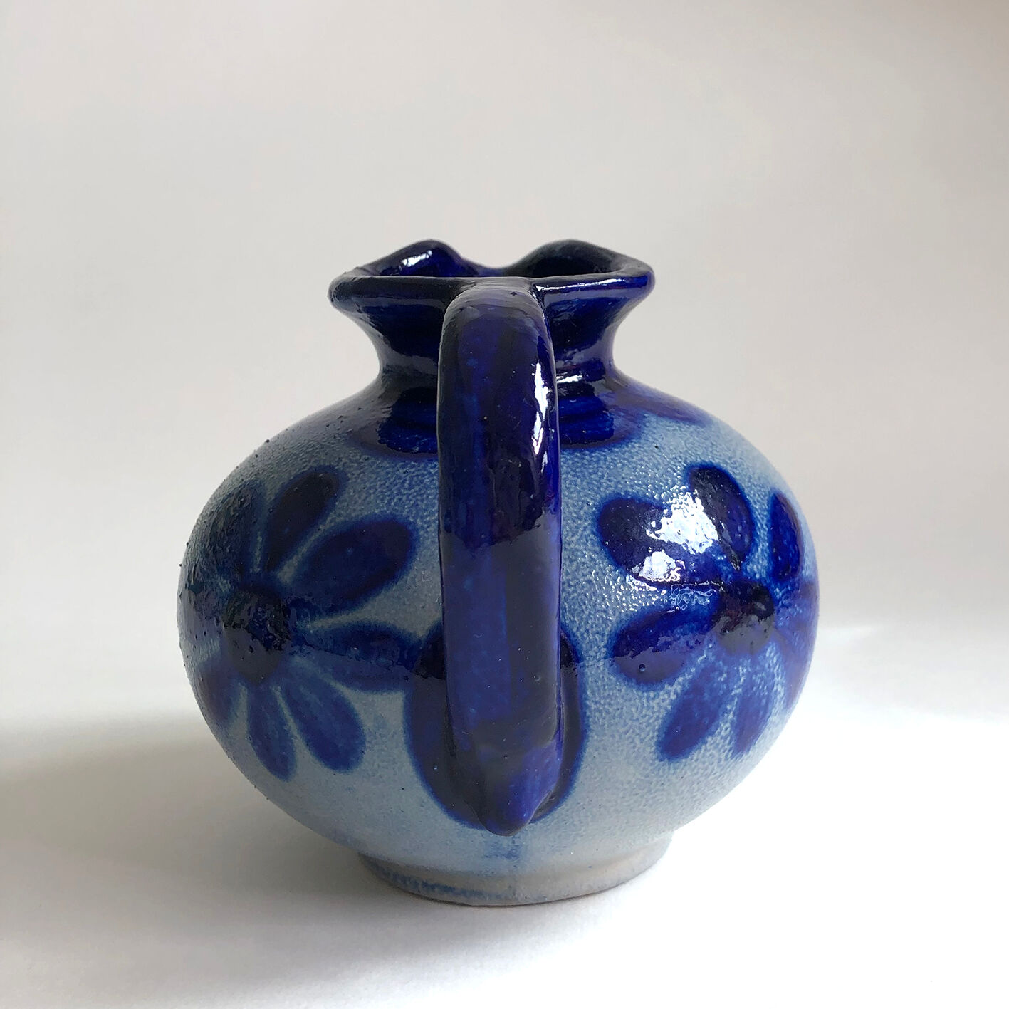 Sandstone pitcher