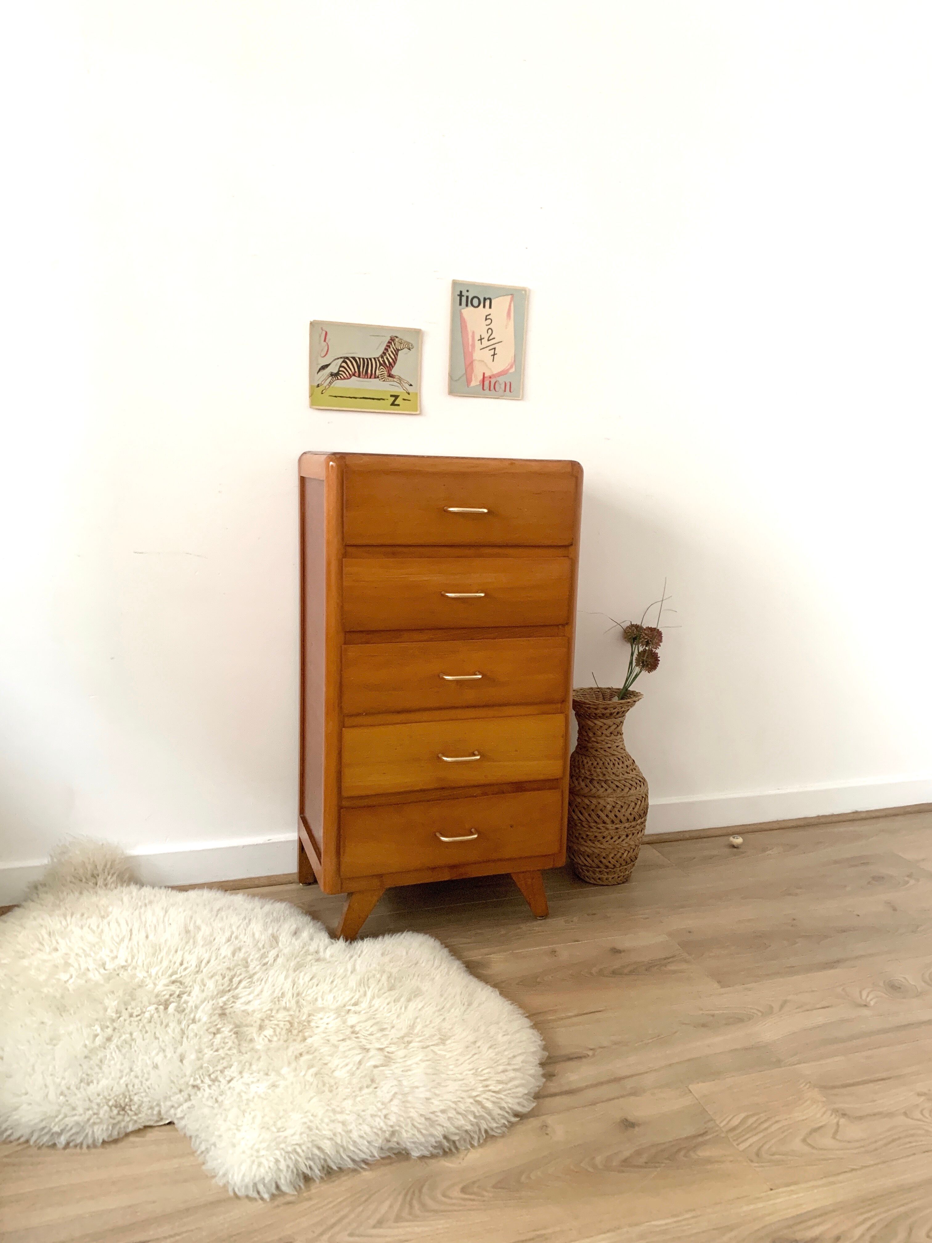 Compass feet dresser, 1968