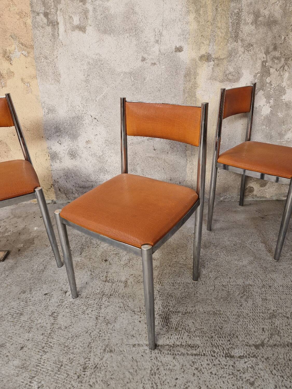 4 chaises vintage