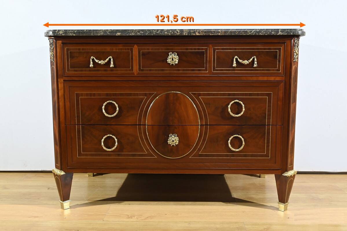 Rare mahogany commode, Louis XVI period – 2nd half of the 18th century.