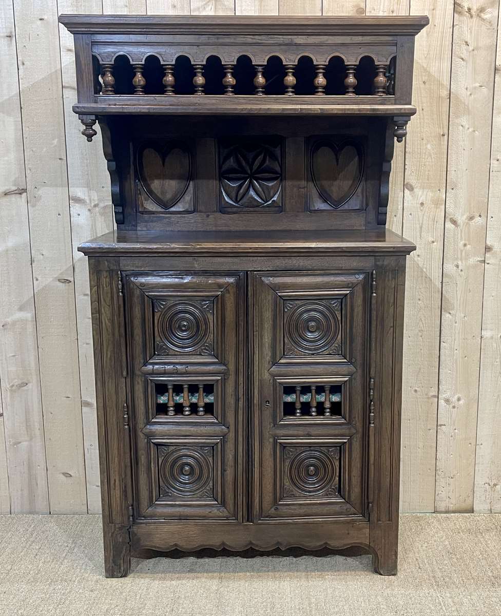 Neo Breton buffet of the 1950s in chestnut