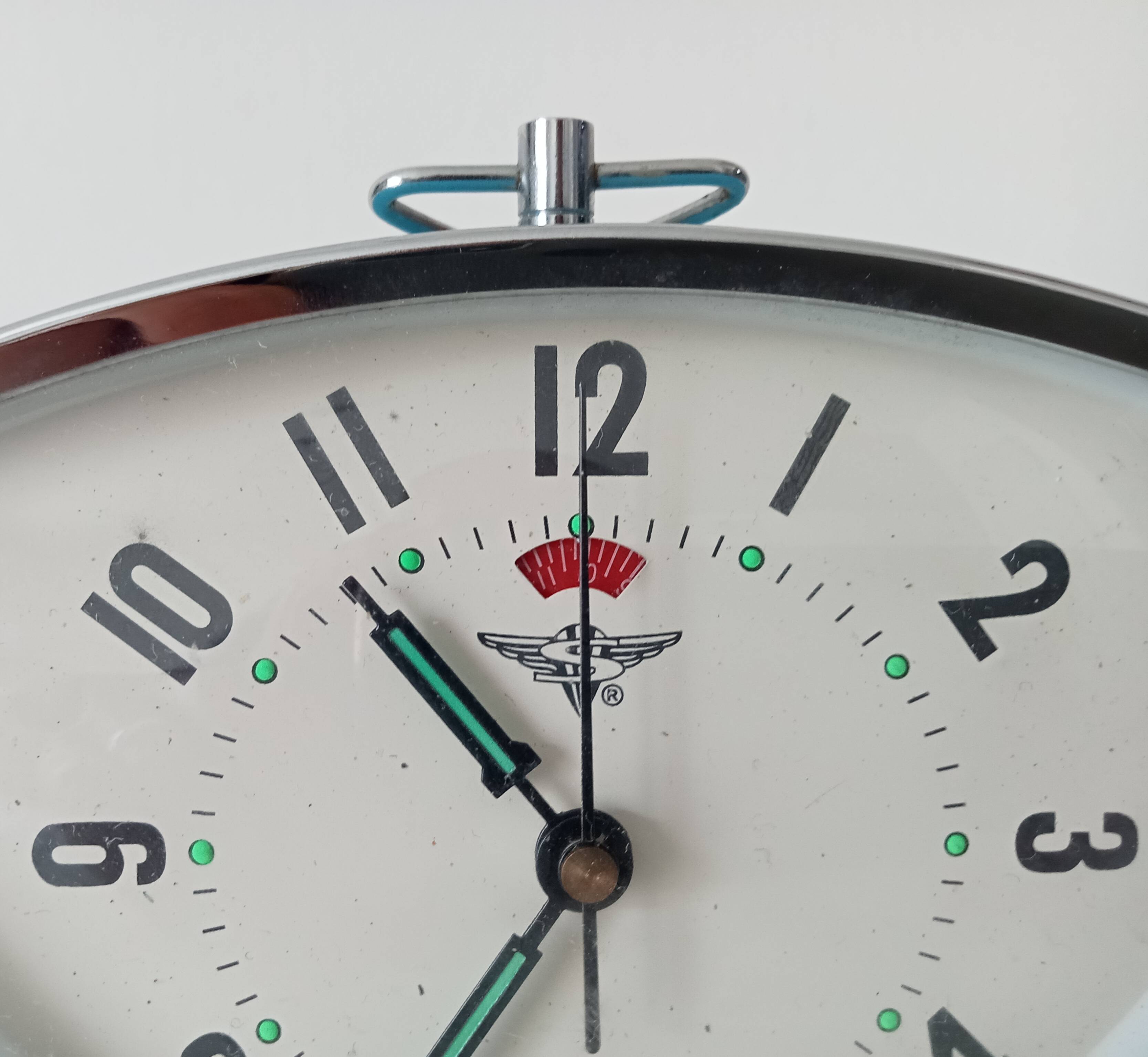 Vintage mechanical alarm clock from the 60s/70s by Shanghai