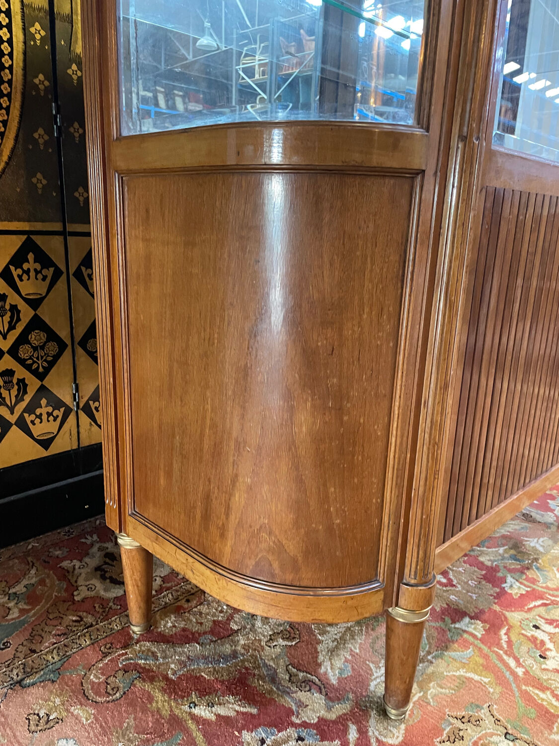 Vitrine en acajou de style Louis XVI