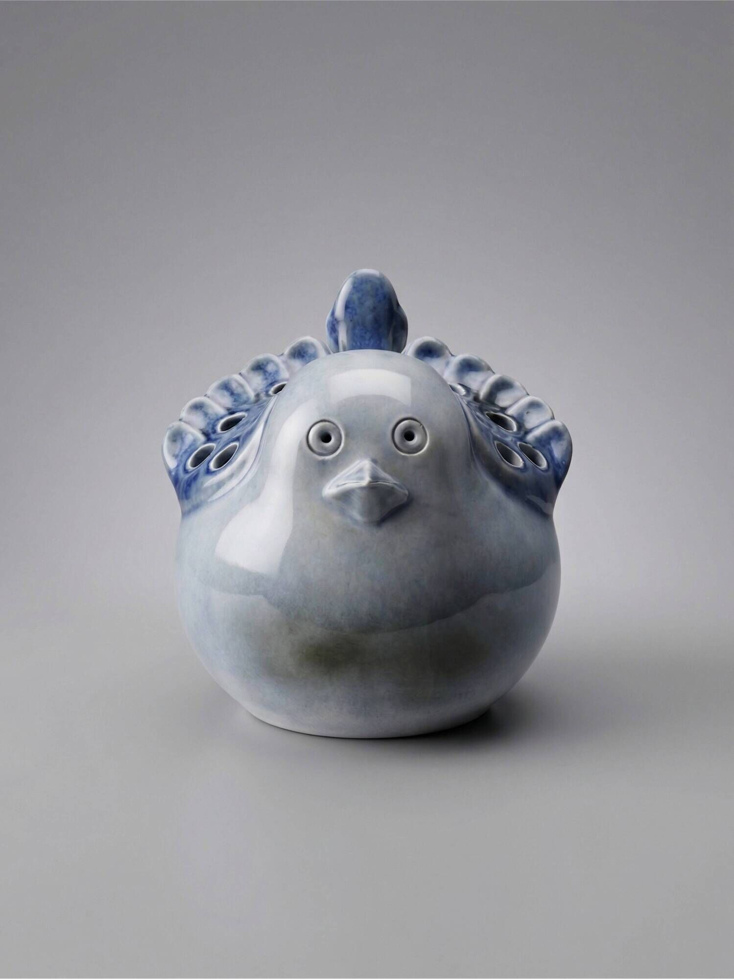 Decorative porcelain bird Virebent – Vintage French ceramics
