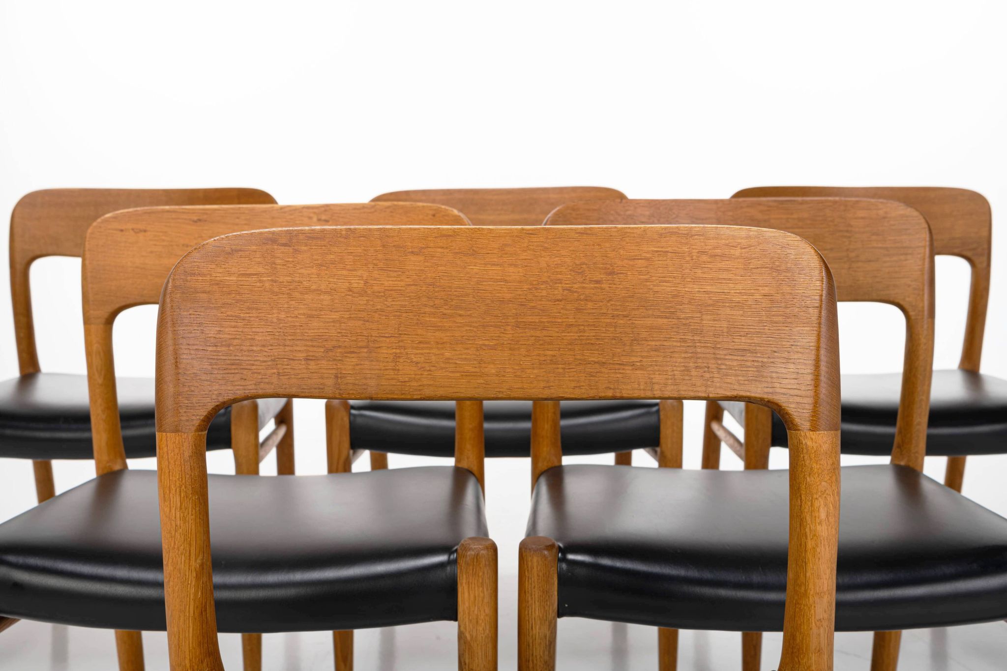 Set of 6 dining chairs by Niels O. Møller, Model 75