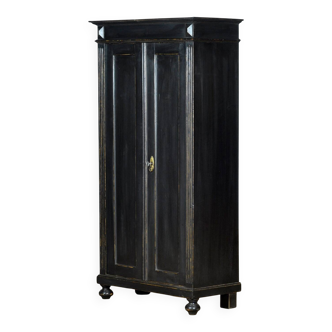 Meuble en pin des années 1930